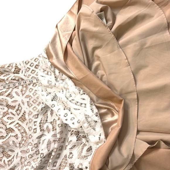 Eliza J White Lace Bell Sleeve Dress- Bridal Shower Dress- Size 10 - Picture 12 of 16